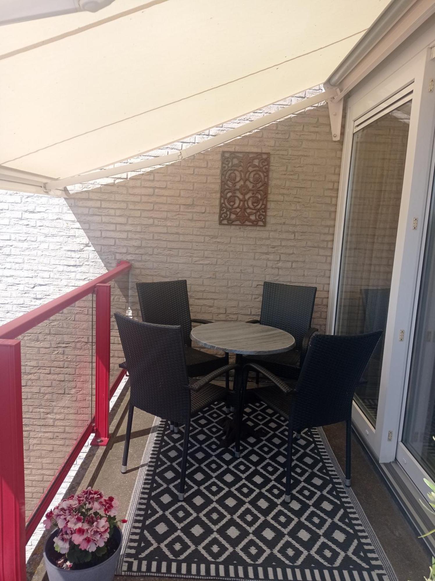 Appartement Ijsselmeer Makkum Strand Bagian luar foto