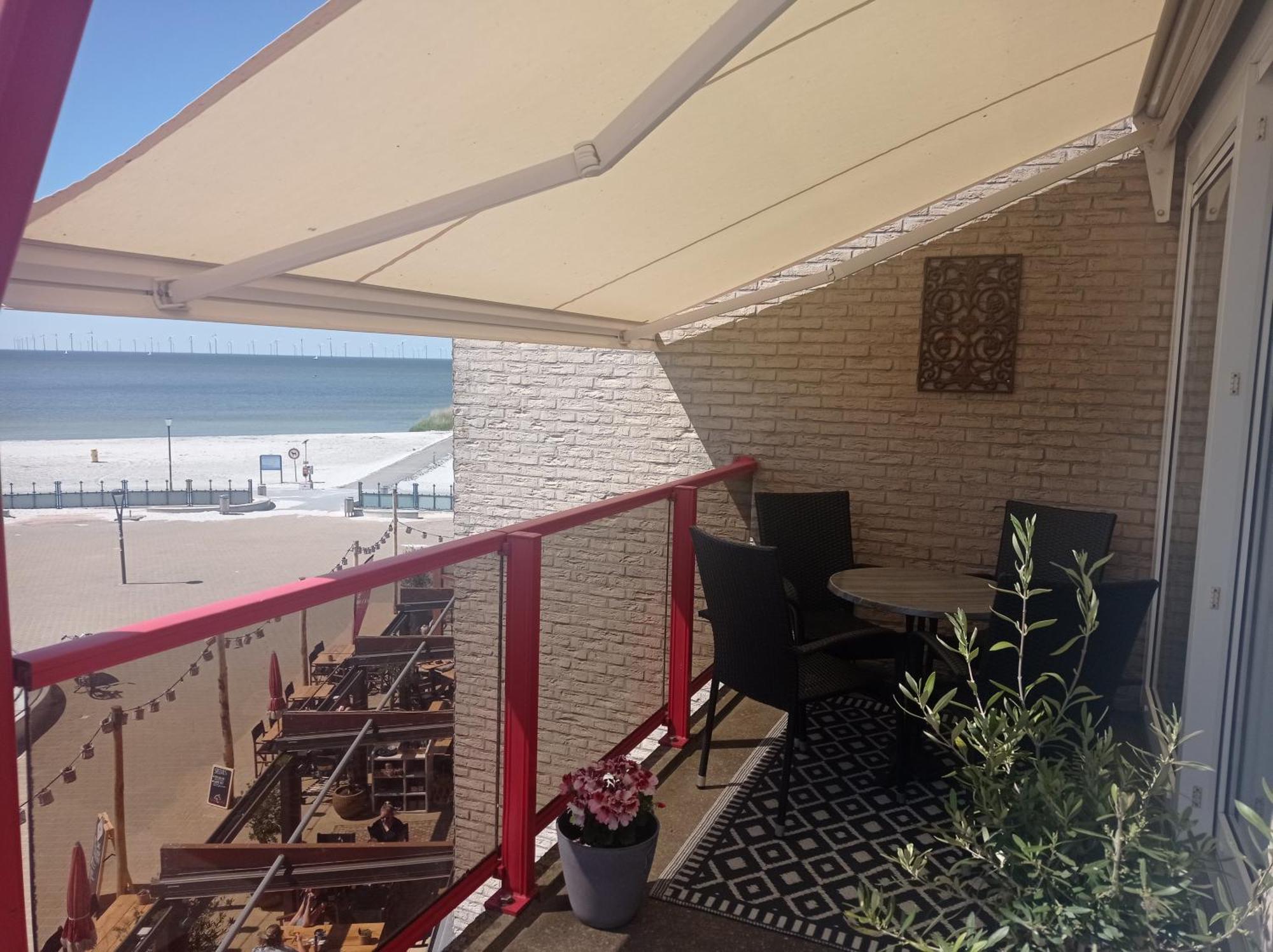 Appartement Ijsselmeer Makkum Strand Bagian luar foto